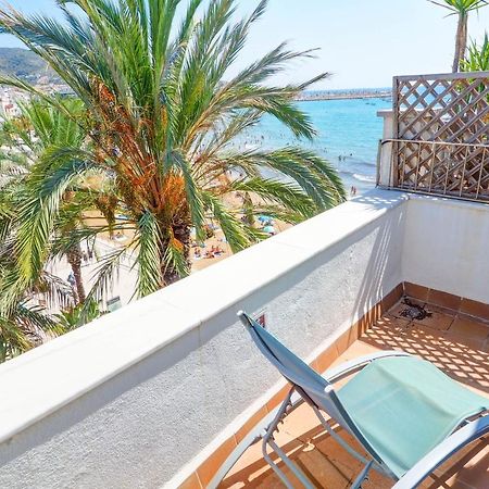 Port Alegre Attic By Hello Homes Sitges Esterno foto