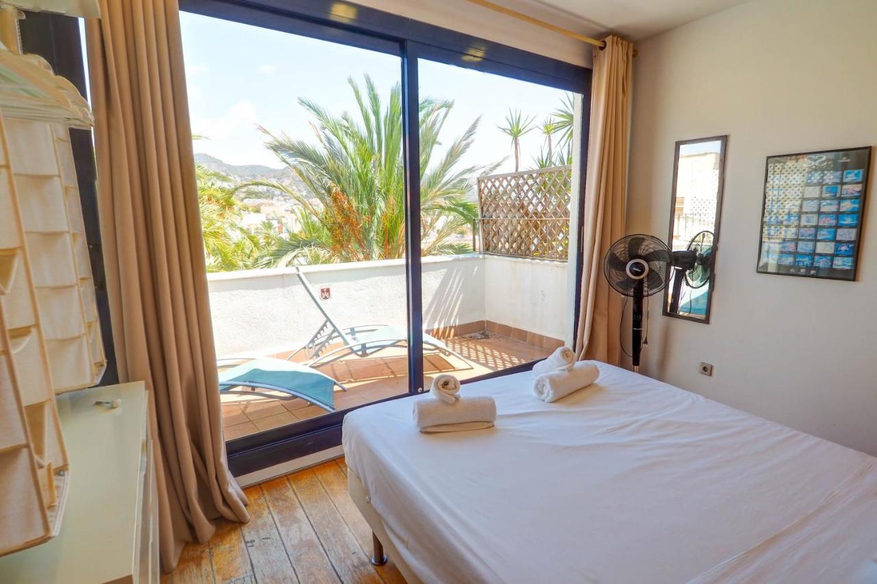 Port Alegre Attic By Hello Homes Sitges Esterno foto