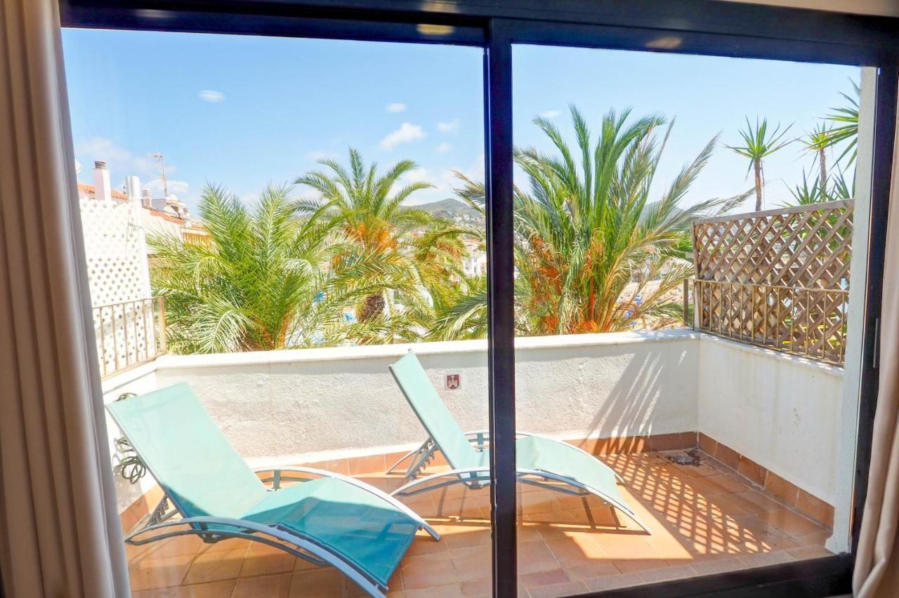Port Alegre Attic By Hello Homes Sitges Esterno foto